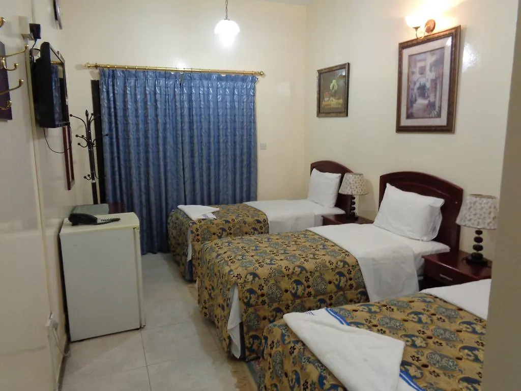 Deira Palace Hotel Dubaj