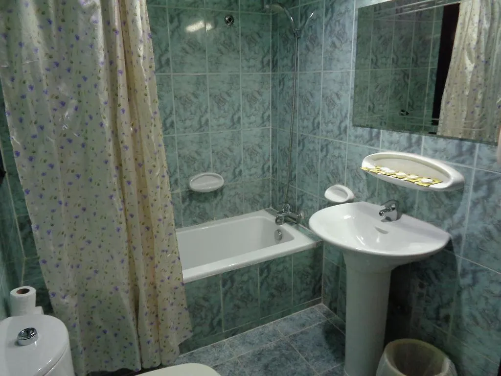 Deira Palace Hotel Dubaj